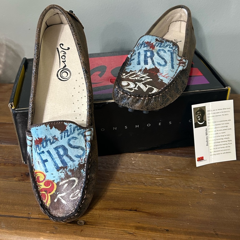 ICON Artistic Brown and Blue Loafers Moccasin Driving Shoe